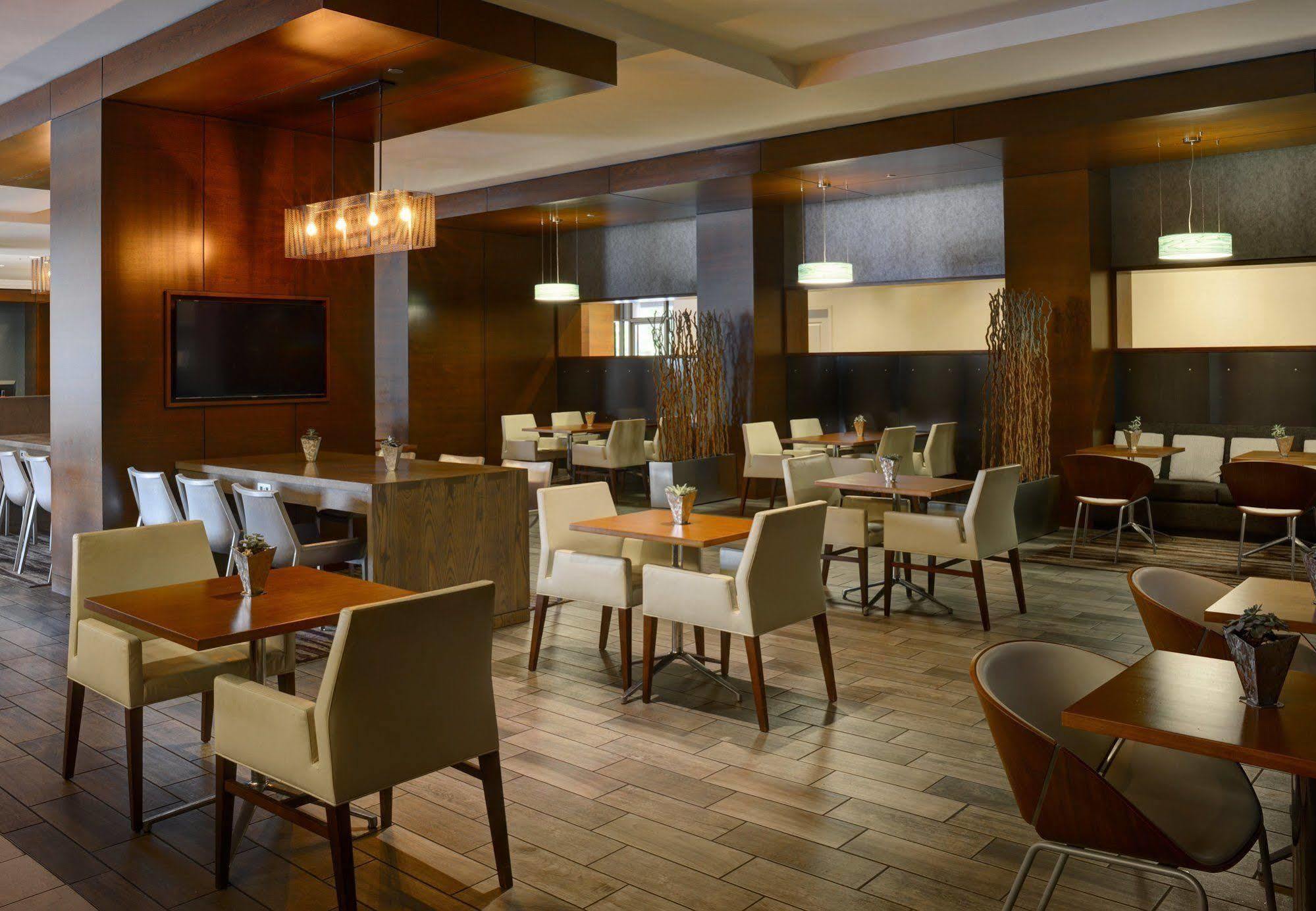 Newport News Marriott At City Center Exterior foto